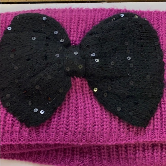 Betsy Johnson Scarf Pink With Black Sequins Bow - Picture 2 of 3